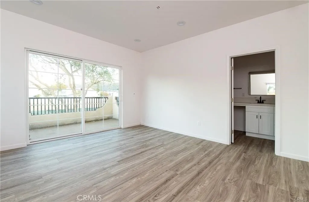 5526 E Los Angeles Avenue 3, Simi Valley, California 93063 home-pic-16