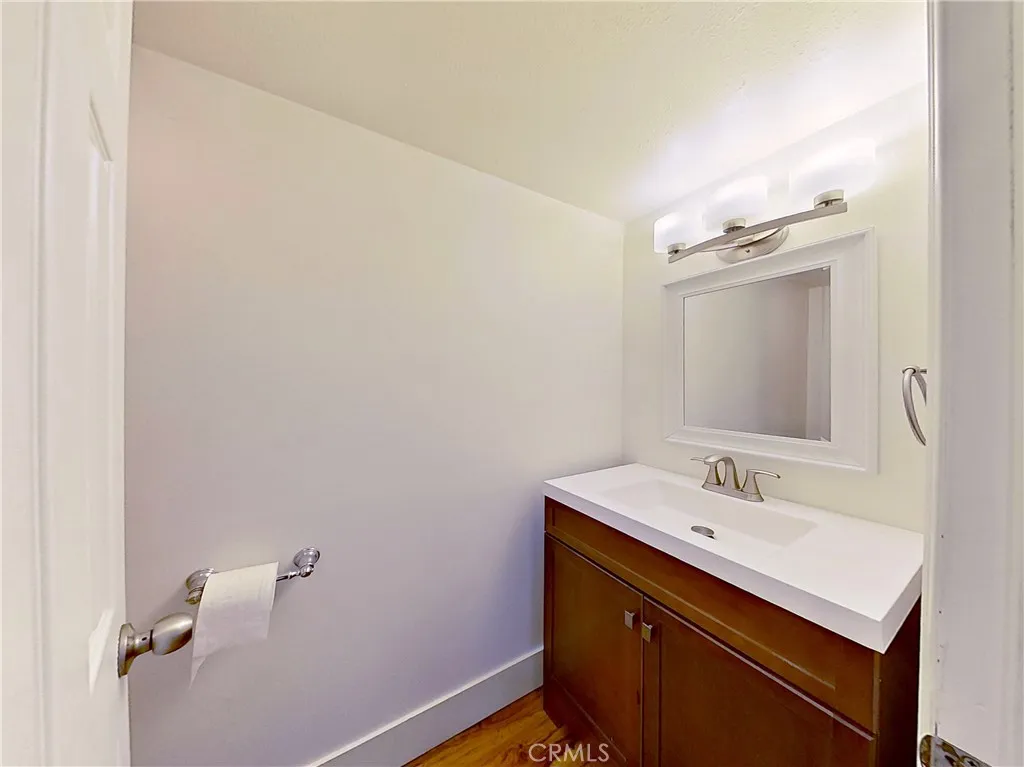 27464 Country Glen, Agoura Hills, California 91301 home-pic-10