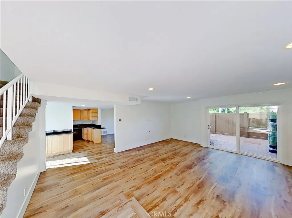 27464 Country Glen, Agoura Hills, California 91301 home-pic-3