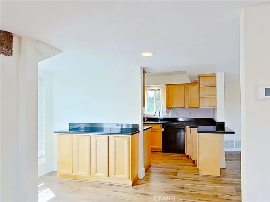 27464 Country Glen, Agoura Hills, California 91301 home-pic-9