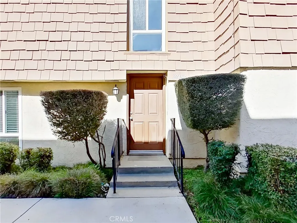 27464 Country Glen, Agoura Hills, California 91301 home-pic-2