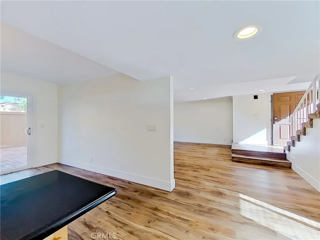 27464 Country Glen, Agoura Hills, California 91301 home-pic-6