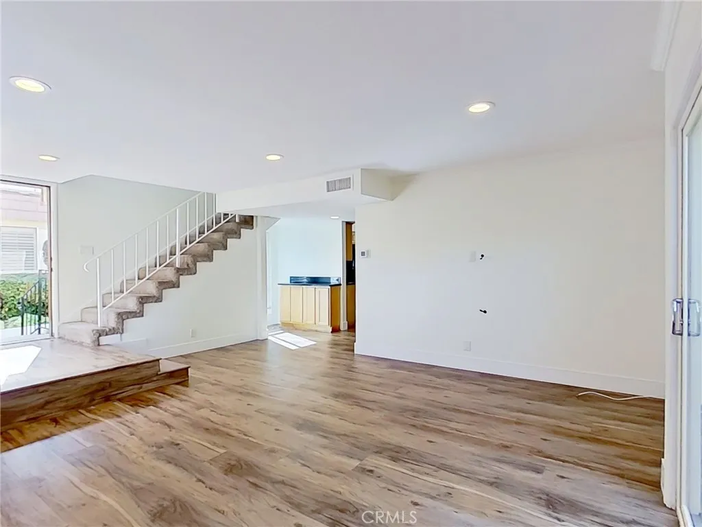 27464 Country Glen, Agoura Hills, California 91301 home-pic-4