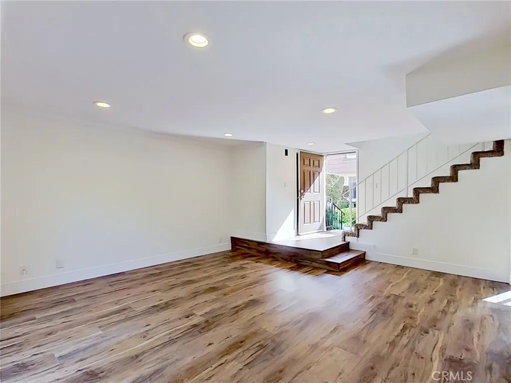 27464 Country Glen, Agoura Hills, California 91301 home-pic-5