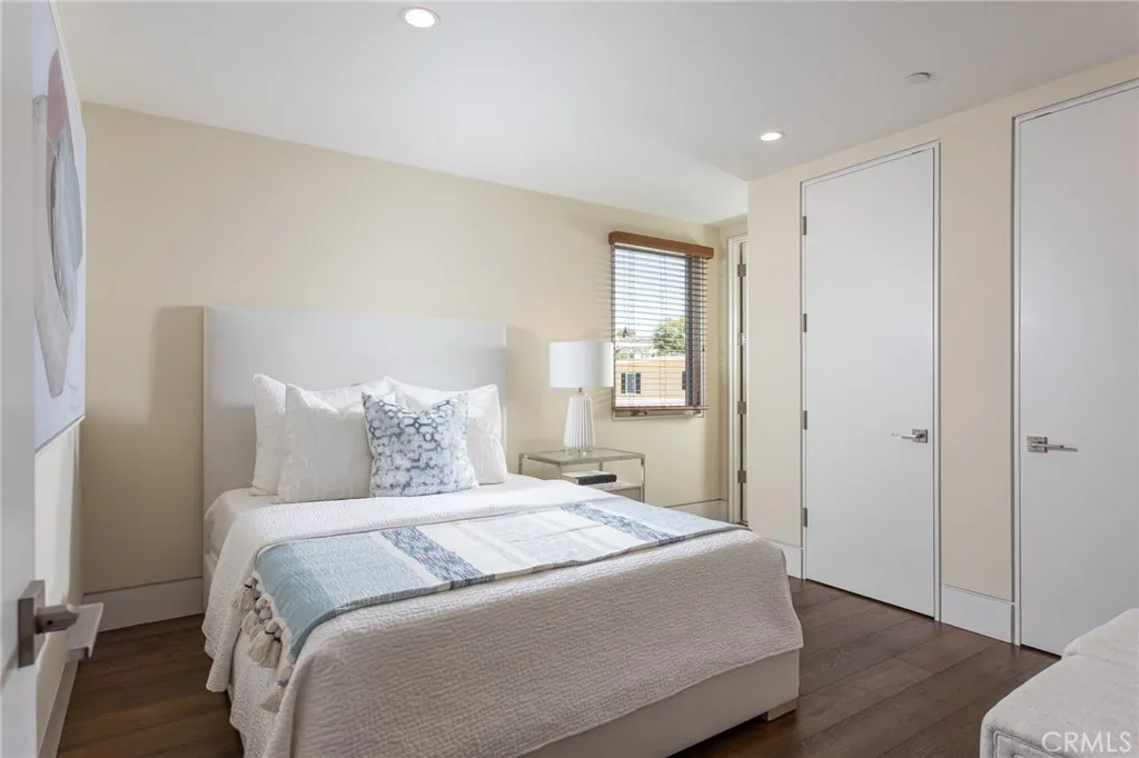 308 Grand Canal, Newport Beach, California 92662 home-pic-20