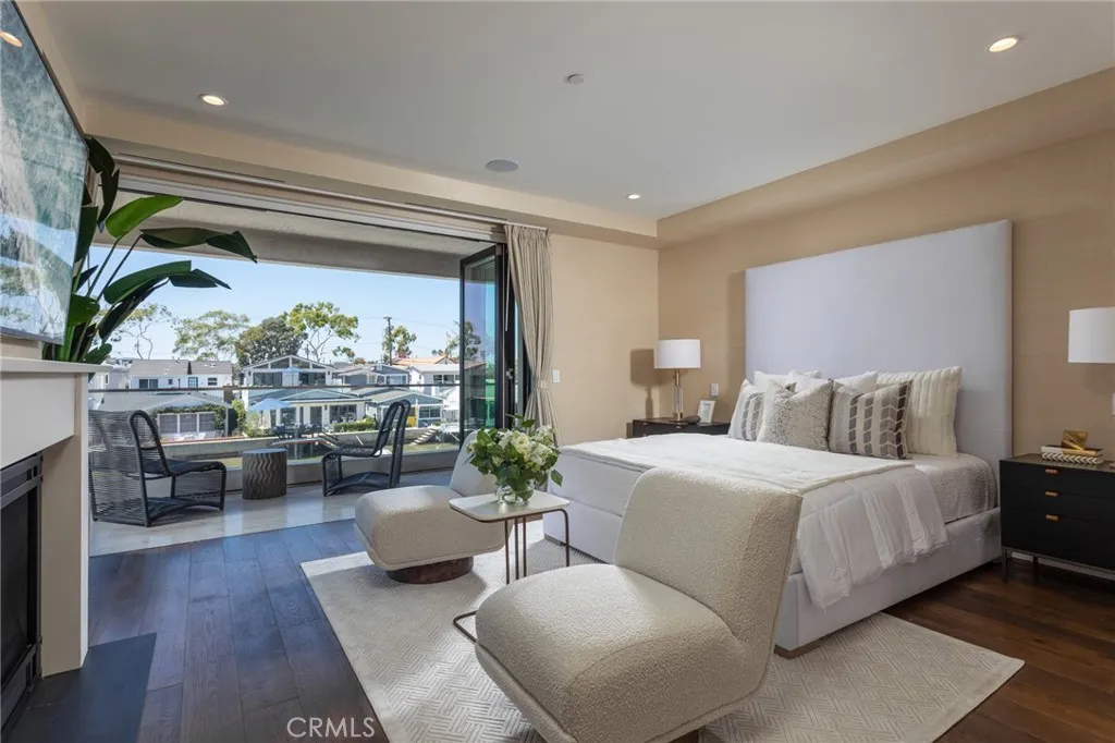 308 Grand Canal, Newport Beach, California 92662 home-pic-14