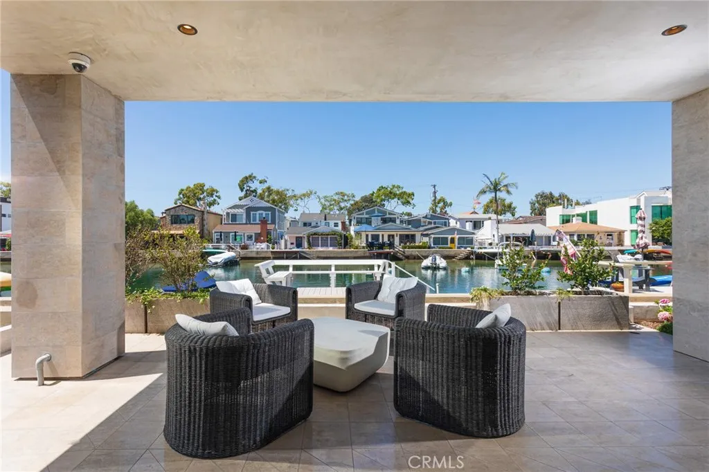 308 Grand Canal, Newport Beach, California 92662 home-pic-6