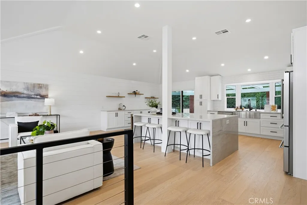 1943 Pelican Place, Costa Mesa, California 92626 home-pic-4