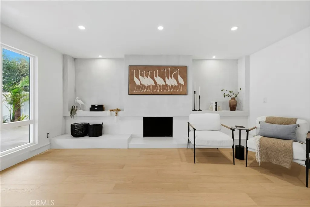 1943 Pelican Place, Costa Mesa, California 92626 home-pic-12