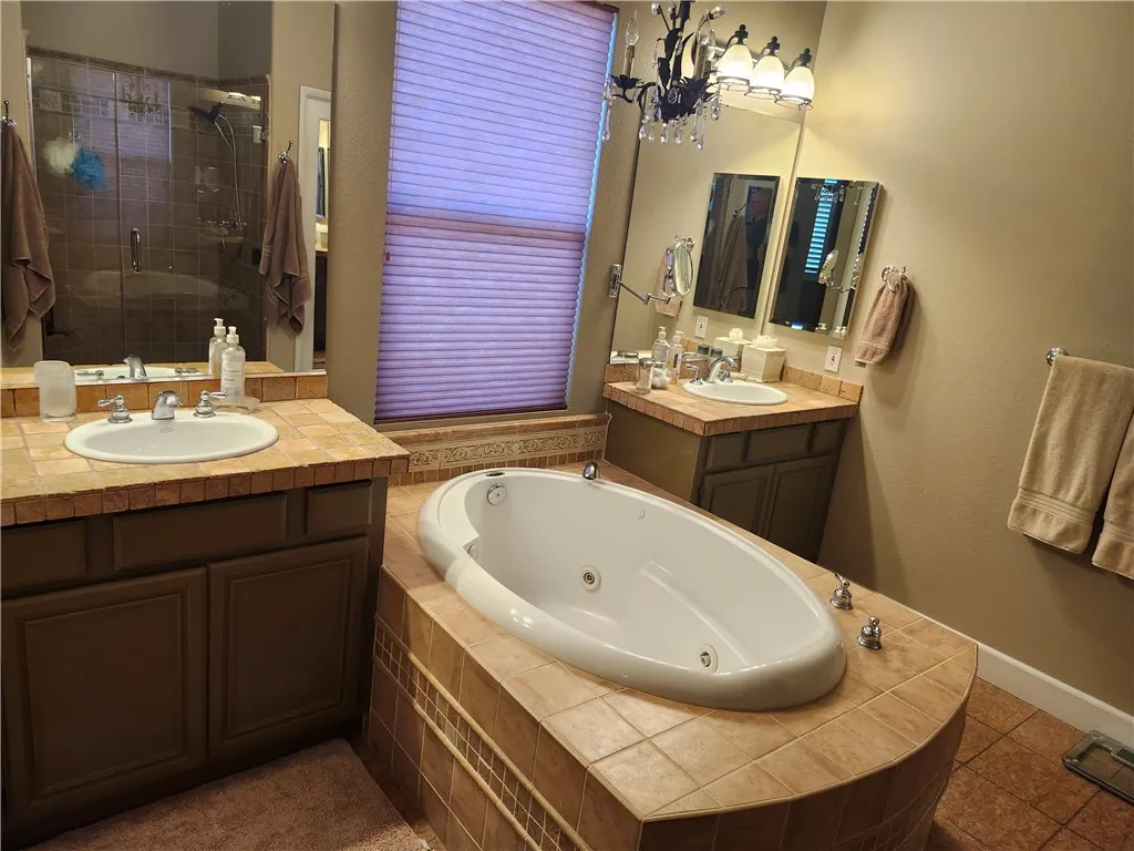 82527 Grant Drive, Indio, California 92201 home-pic-7