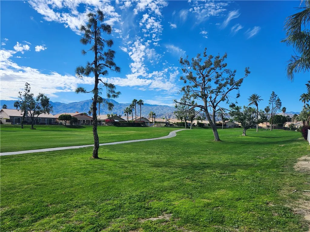 82527 Grant Drive, Indio, California 92201 home-pic-18