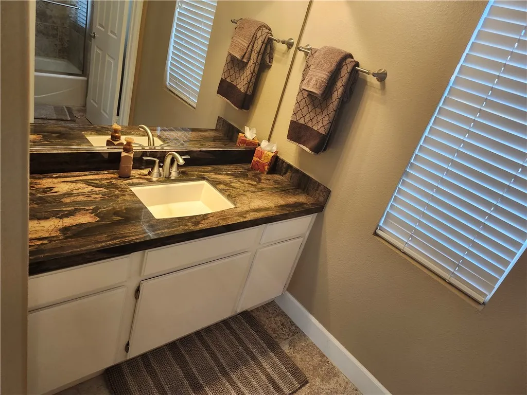82527 Grant Drive, Indio, California 92201 home-pic-22