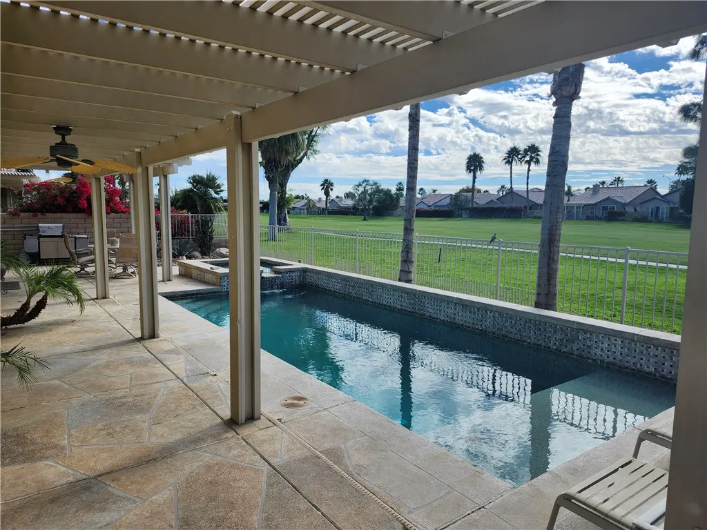 82527 Grant Drive, Indio, California 92201 home-pic-13