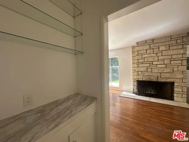 1555 San Ysidro Drive, Beverly Hills, California 90210