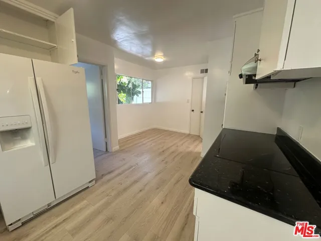 1555 San Ysidro Drive, Beverly Hills, California 90210