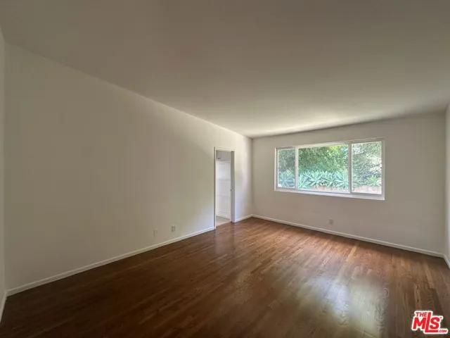 1555 San Ysidro Drive, Beverly Hills, California 90210
