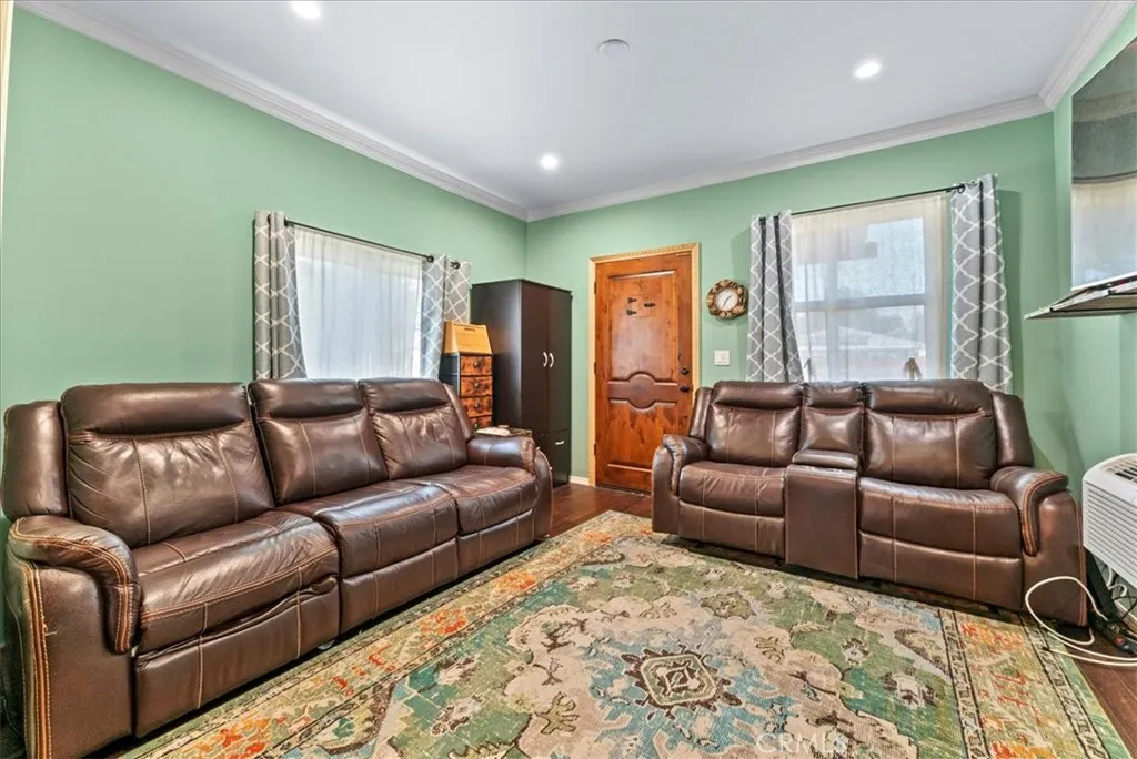4026 Josephine, Lynwood, California 90262 home-pic-3
