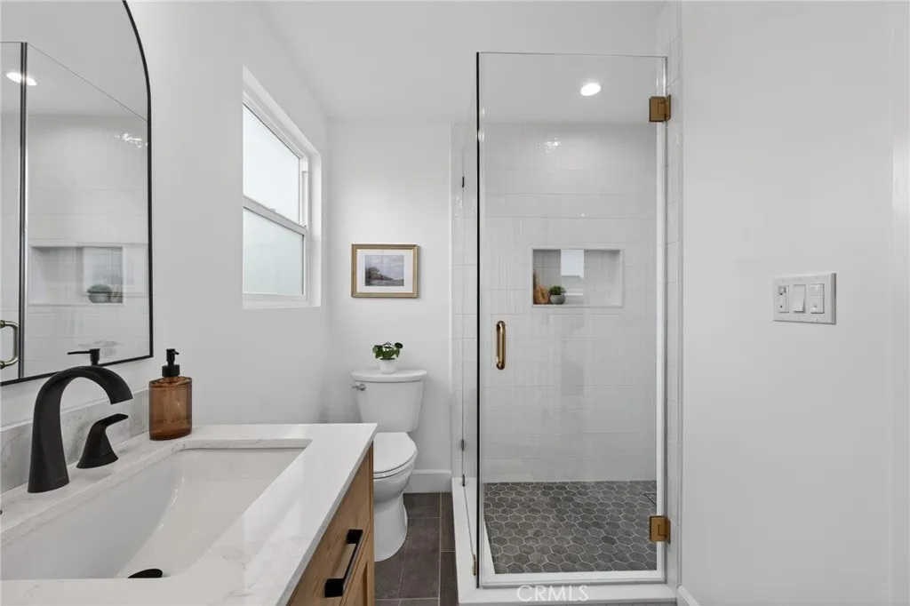 1167 Magnolia Avenue, Manhattan Beach, California 90266 home-pic-37