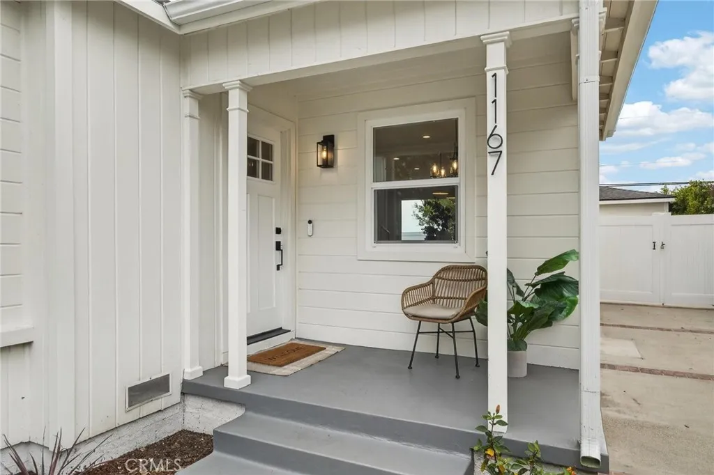 1167 Magnolia Avenue, Manhattan Beach, California 90266 home-pic-2