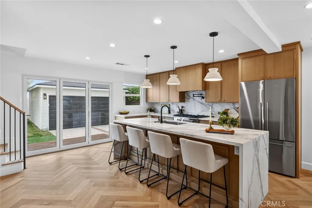 1167 Magnolia Avenue, Manhattan Beach, California 90266 home-pic-11