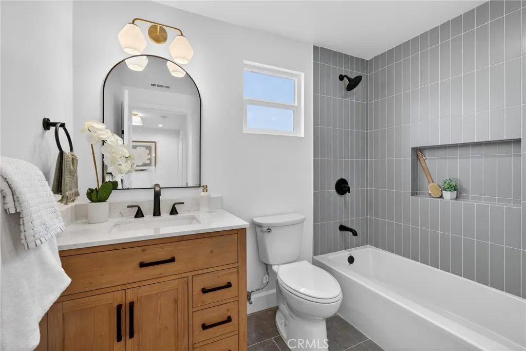 1167 Magnolia Avenue, Manhattan Beach, California 90266 home-pic-29