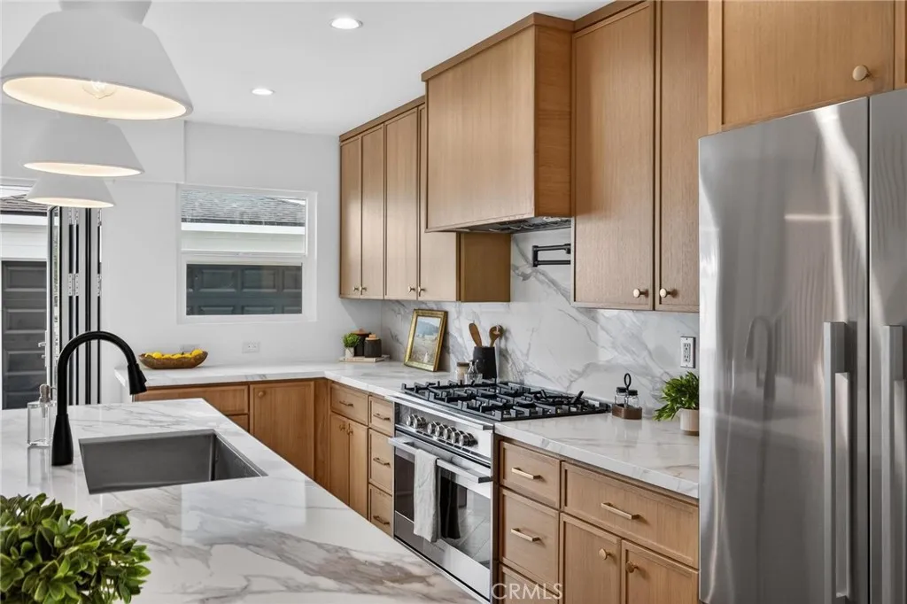 1167 Magnolia Avenue, Manhattan Beach, California 90266 home-pic-20