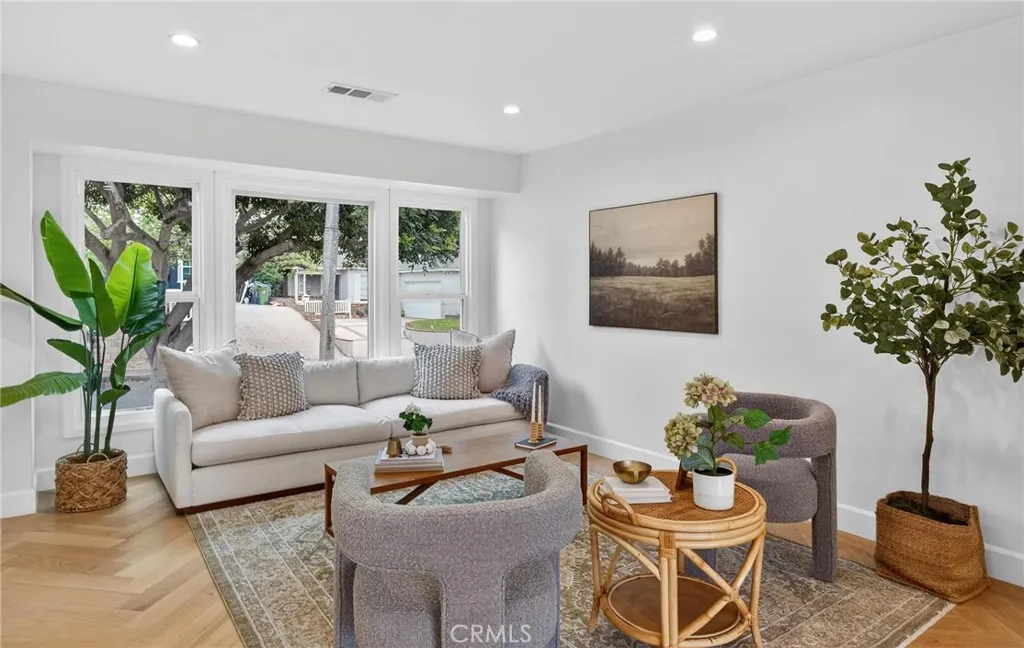 1167 Magnolia Avenue, Manhattan Beach, California 90266 home-pic-4