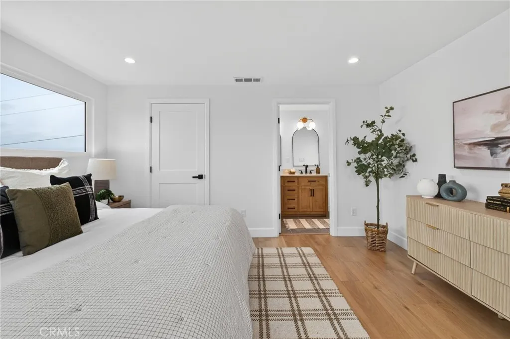 1167 Magnolia Avenue, Manhattan Beach, California 90266 home-pic-33