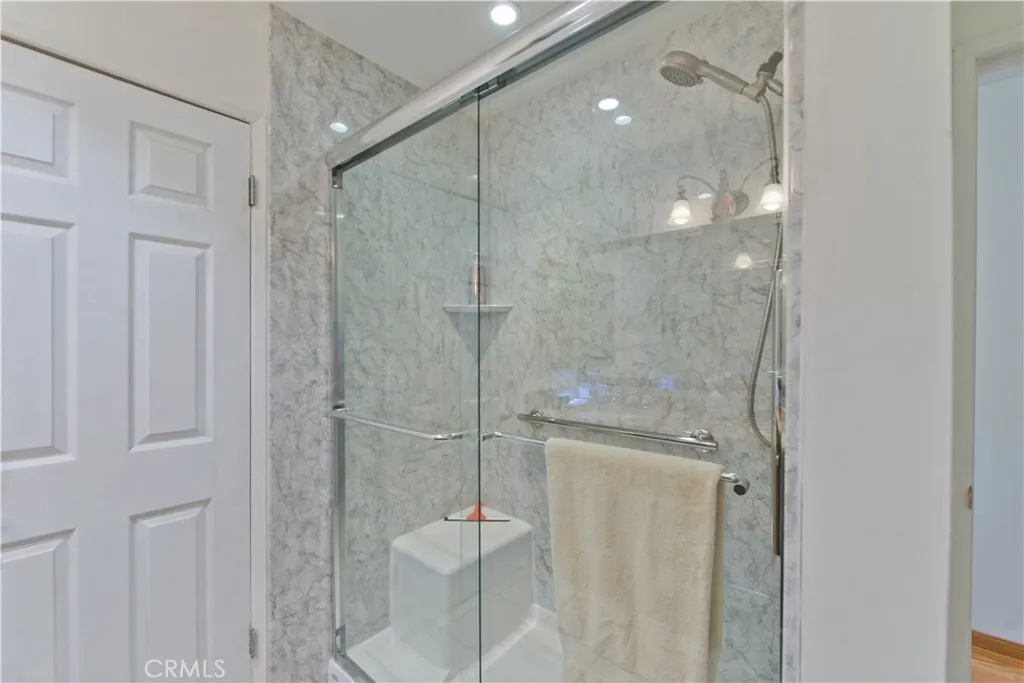 6652 Daryn, West Hills, California 91307 home-pic-26