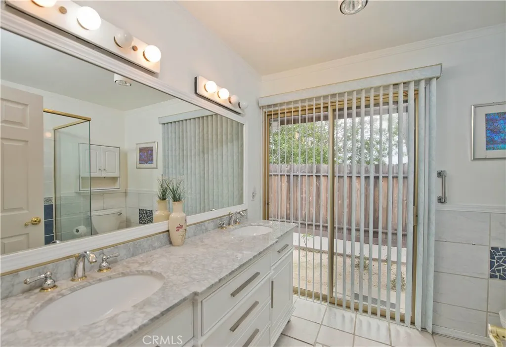 6652 Daryn, West Hills, California 91307 home-pic-19