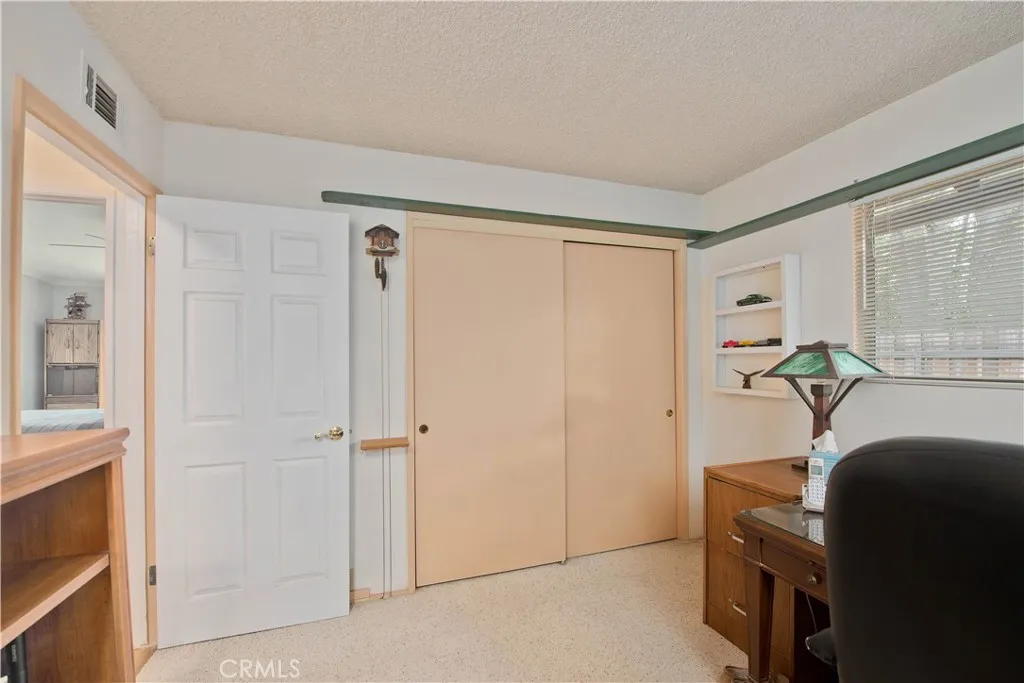 6652 Daryn, West Hills, California 91307 home-pic-21
