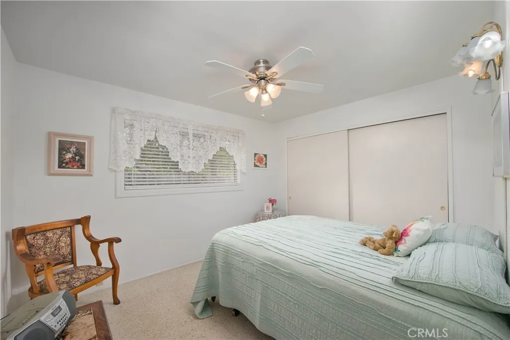 6652 Daryn, West Hills, California 91307 home-pic-23