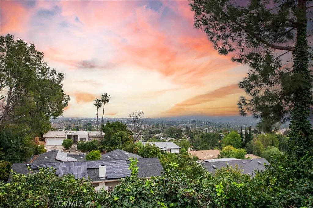 6652 Daryn, West Hills, California 91307 home-pic-28