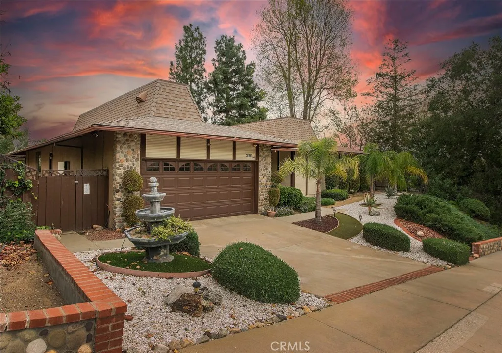 6652 Daryn, West Hills, California 91307 home-pic-1