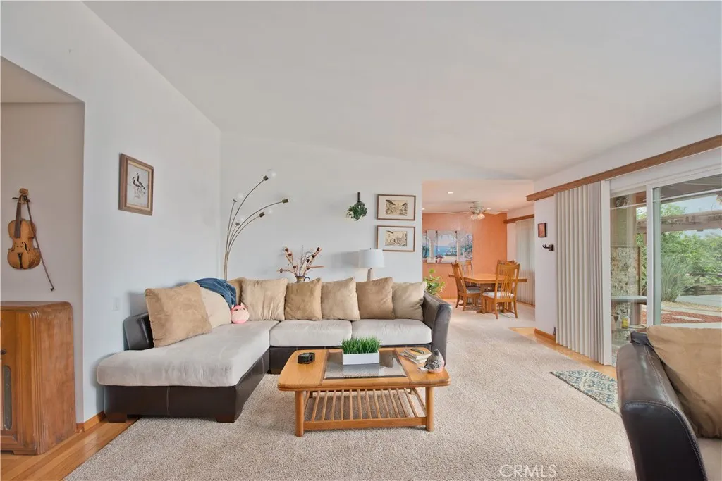 6652 Daryn, West Hills, California 91307 home-pic-8