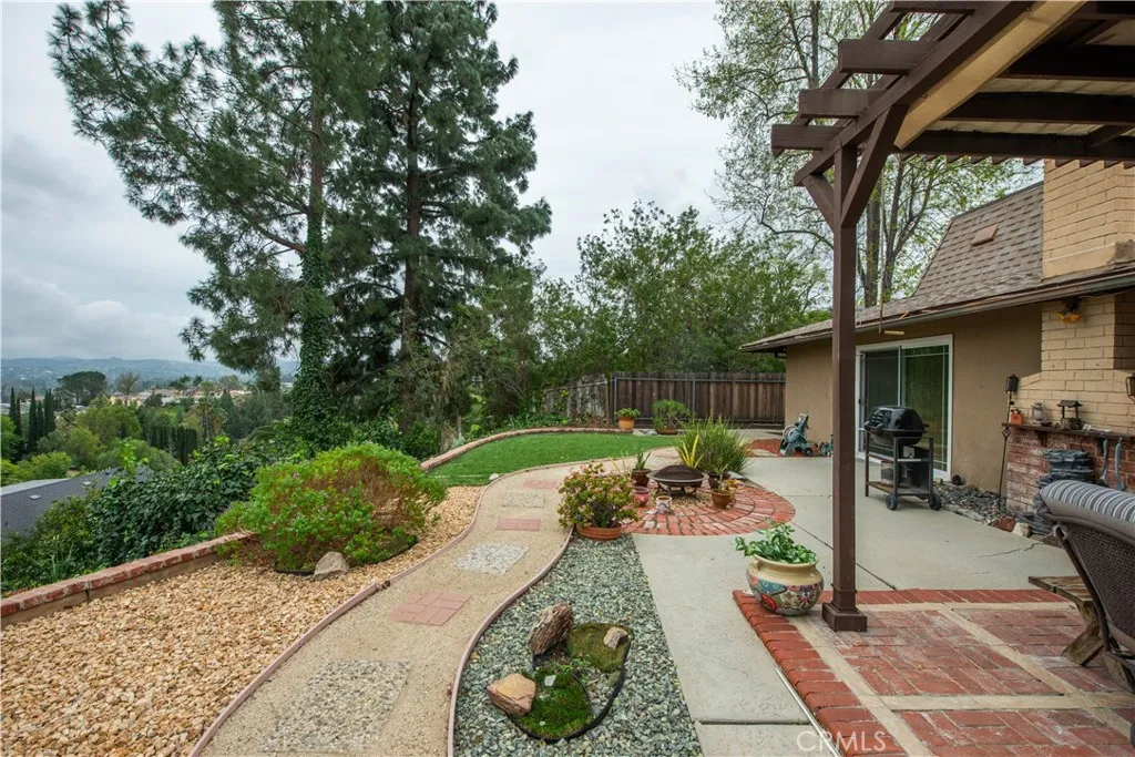 6652 Daryn, West Hills, California 91307 home-pic-32