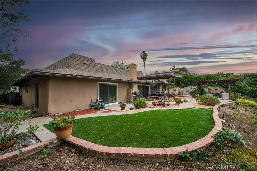 6652 Daryn, West Hills, California 91307 home-pic-30