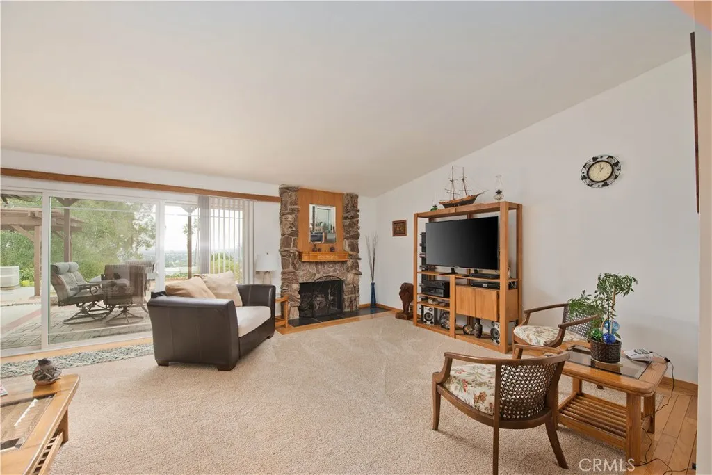 6652 Daryn, West Hills, California 91307 home-pic-7