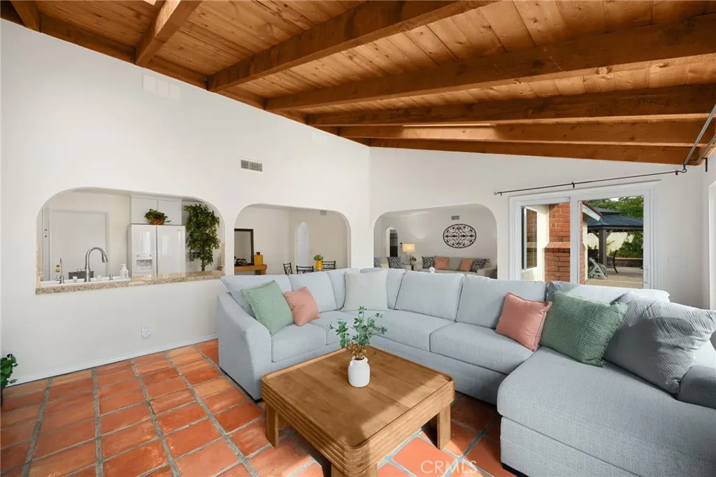 1020 Joyce Drive, Brea, California 92821 home-pic-6
