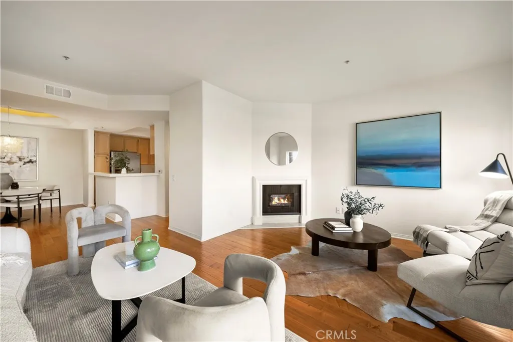12060 Hoffman Street 103, Studio City, California 91604 home-pic-1