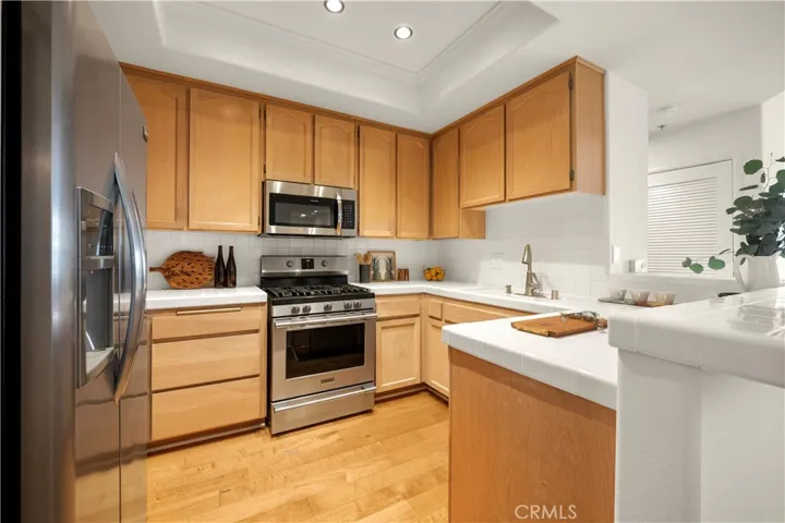12060 Hoffman Street 103, Studio City, California 91604