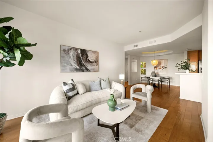 12060 Hoffman Street 103, Studio City, California 91604