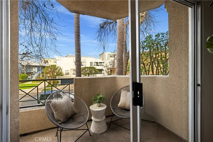 12060 Hoffman Street 103, Studio City, California 91604