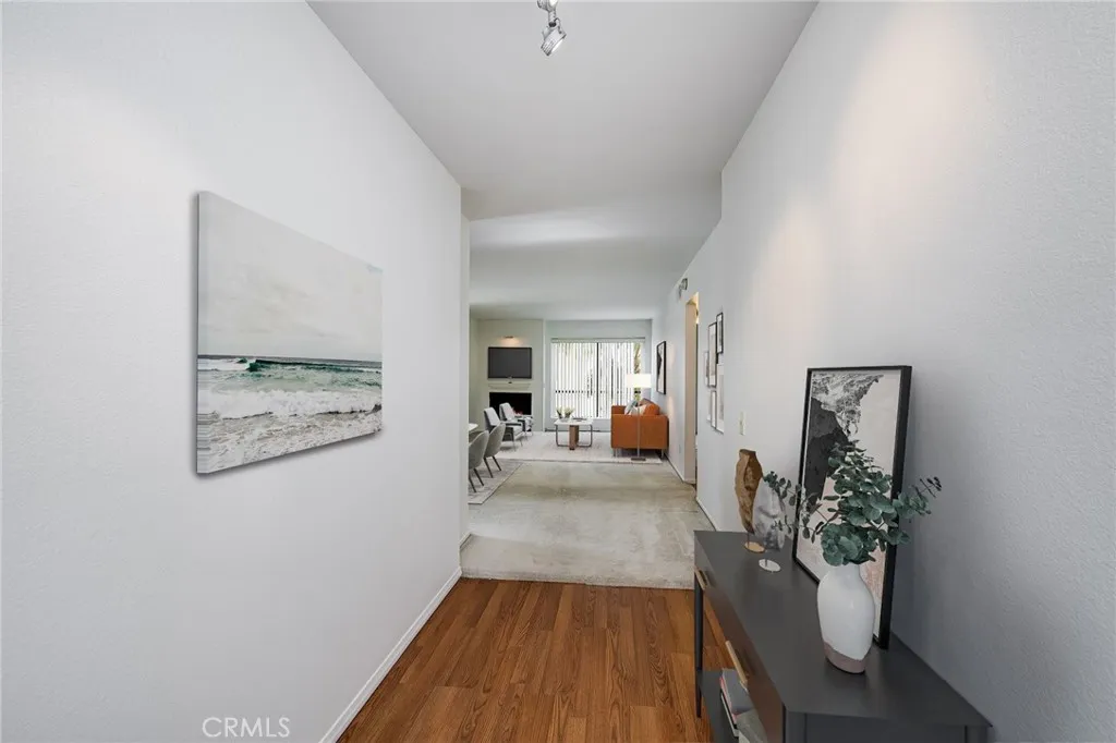 225 N Rose Street 307, Burbank, California 91505 home-pic-7