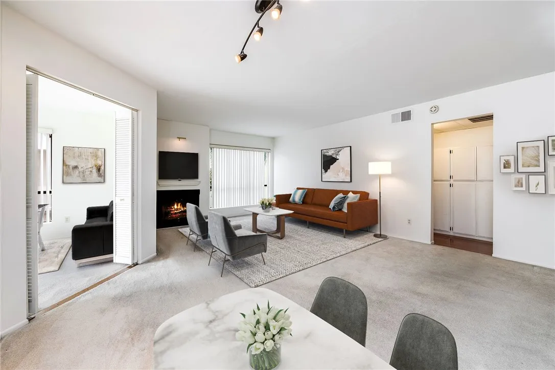 225 N Rose Street 307, Burbank, California 91505 home-pic-8