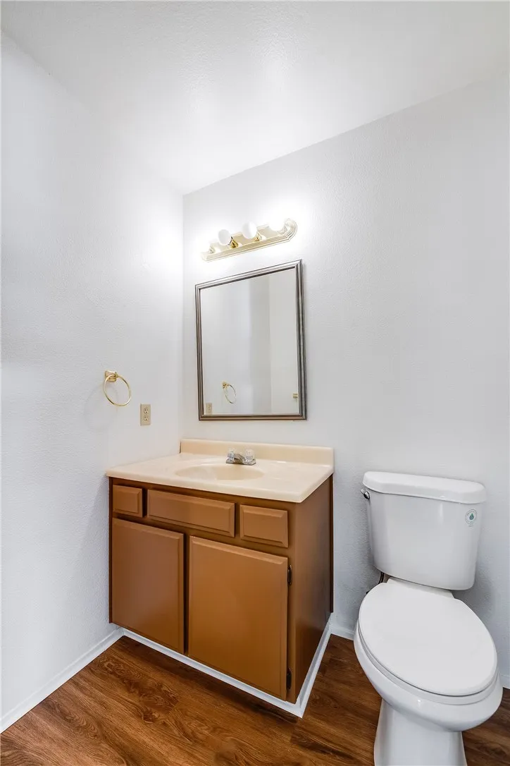 225 N Rose Street 307, Burbank, California 91505 home-pic-21