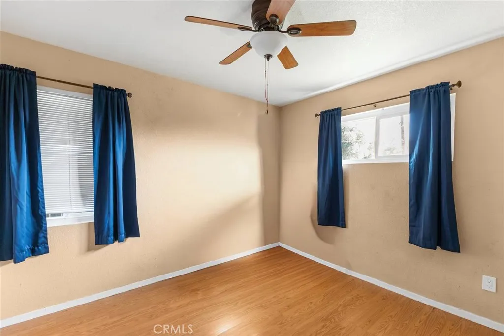1189 Mesa Verde, San Bernardino, California 92404 home-pic-26