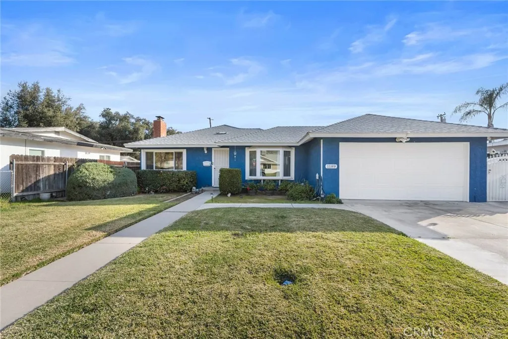 1189 Mesa Verde, San Bernardino, California 92404 home-pic-3