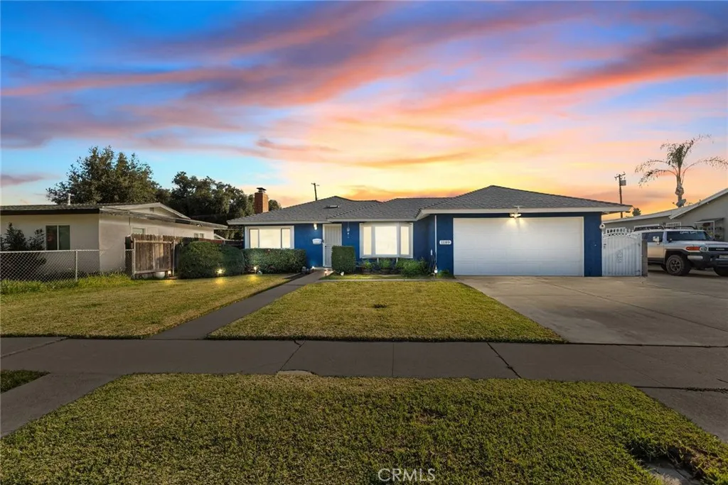 1189 Mesa Verde, San Bernardino, California 92404 home-pic-1
