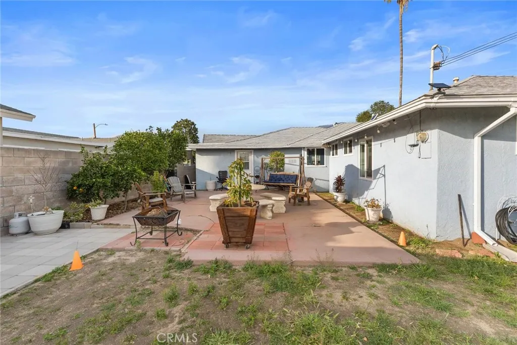 1189 Mesa Verde, San Bernardino, California 92404 home-pic-37